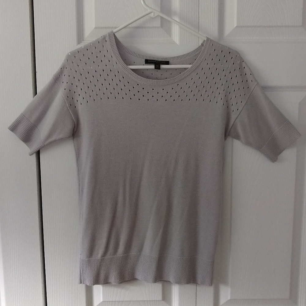 Banana Republic Lazer Cut Heather Gray Sweater XS